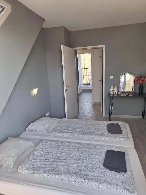 Betariel'Com Westbahnhof R Apartment Vienna 0*,